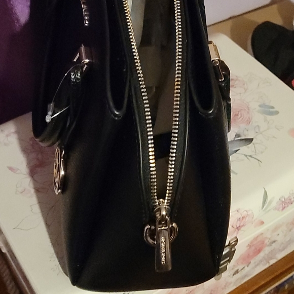 Michael Kors Eva Tote Bag - Small - Picture 8 of 9